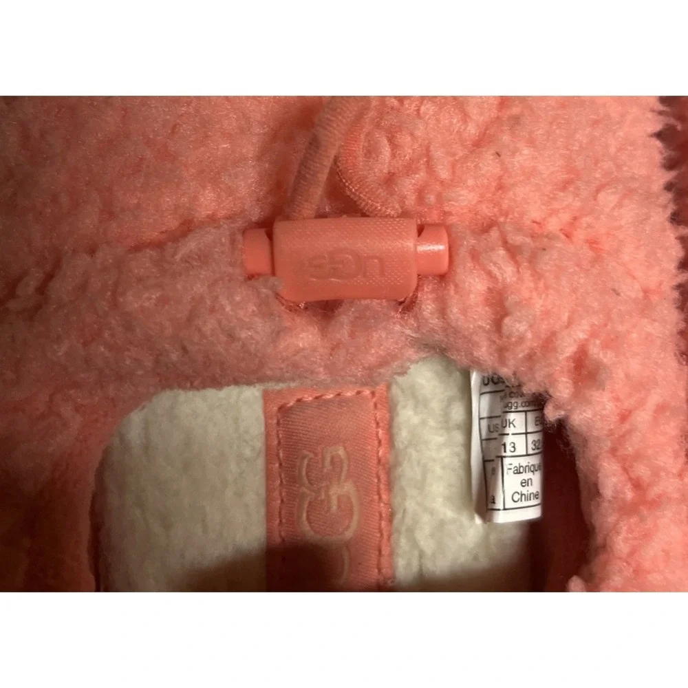 UGG Kids Plushy Slipper Coral Size 1 gift Christmas comfortable‎ Sherpa